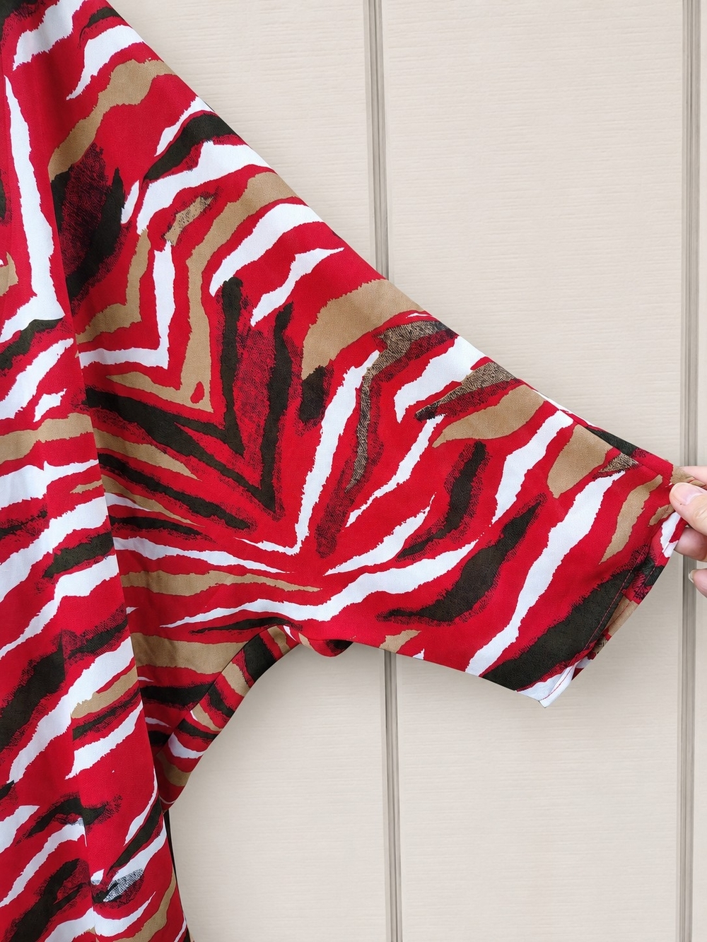 Charmin Charlie Kimono Red Cover Up Zebra Print Flowy 3/4 Sleeves Boho Large - Picture 2 of 6